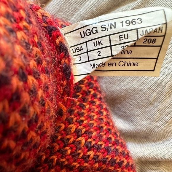 Ugg 1877 Carly Jester plaid red sweater boots size youth 3 - Picture 5 of 5